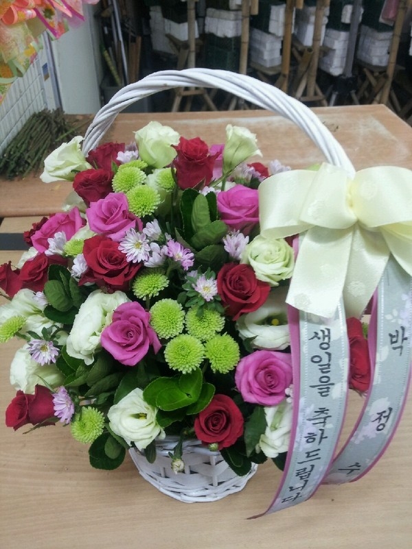 8��4��(������)